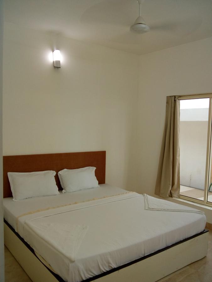 Cherai Natural Beach Hotell Cherai Beach Exteriör bild